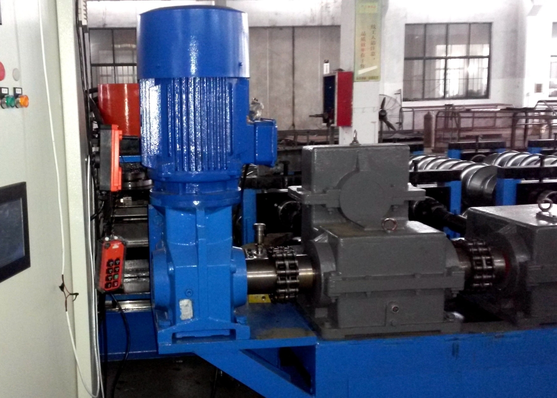 10000mm/min Span Roof Tile Roll Forming Machine , Metal Roof Tile Making Machine